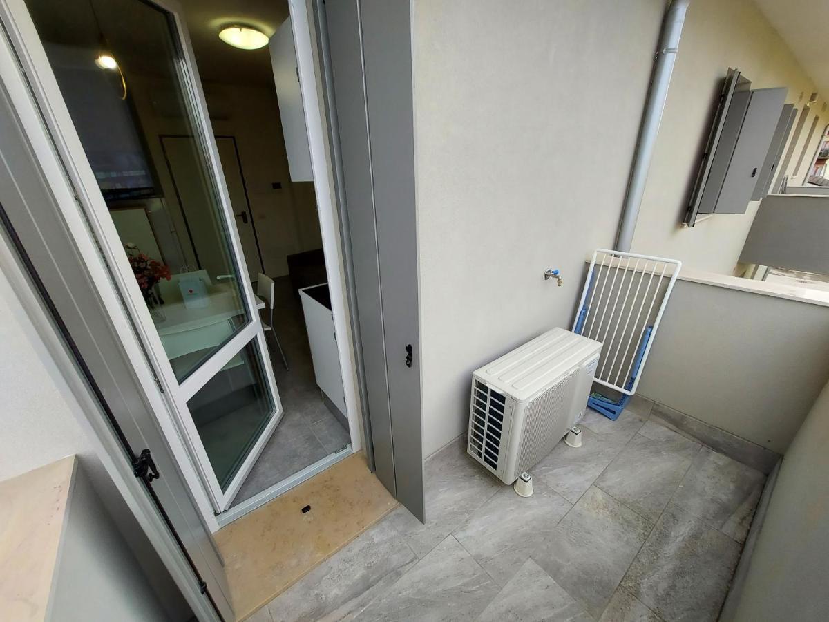 Residenza Delizia Camere & Appartamenti "Residenze Del Cuore" Verona Exterior photo